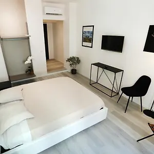 Bed & Breakfast Boutique Four Italy