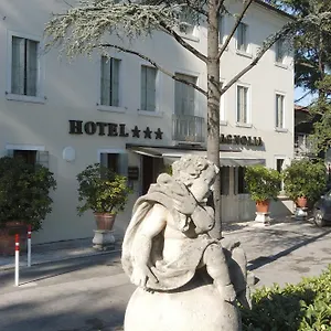 3* Hotel Magnolia
