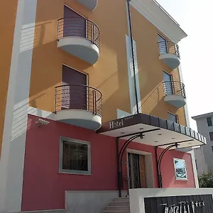 *** Hotel Fly Italy